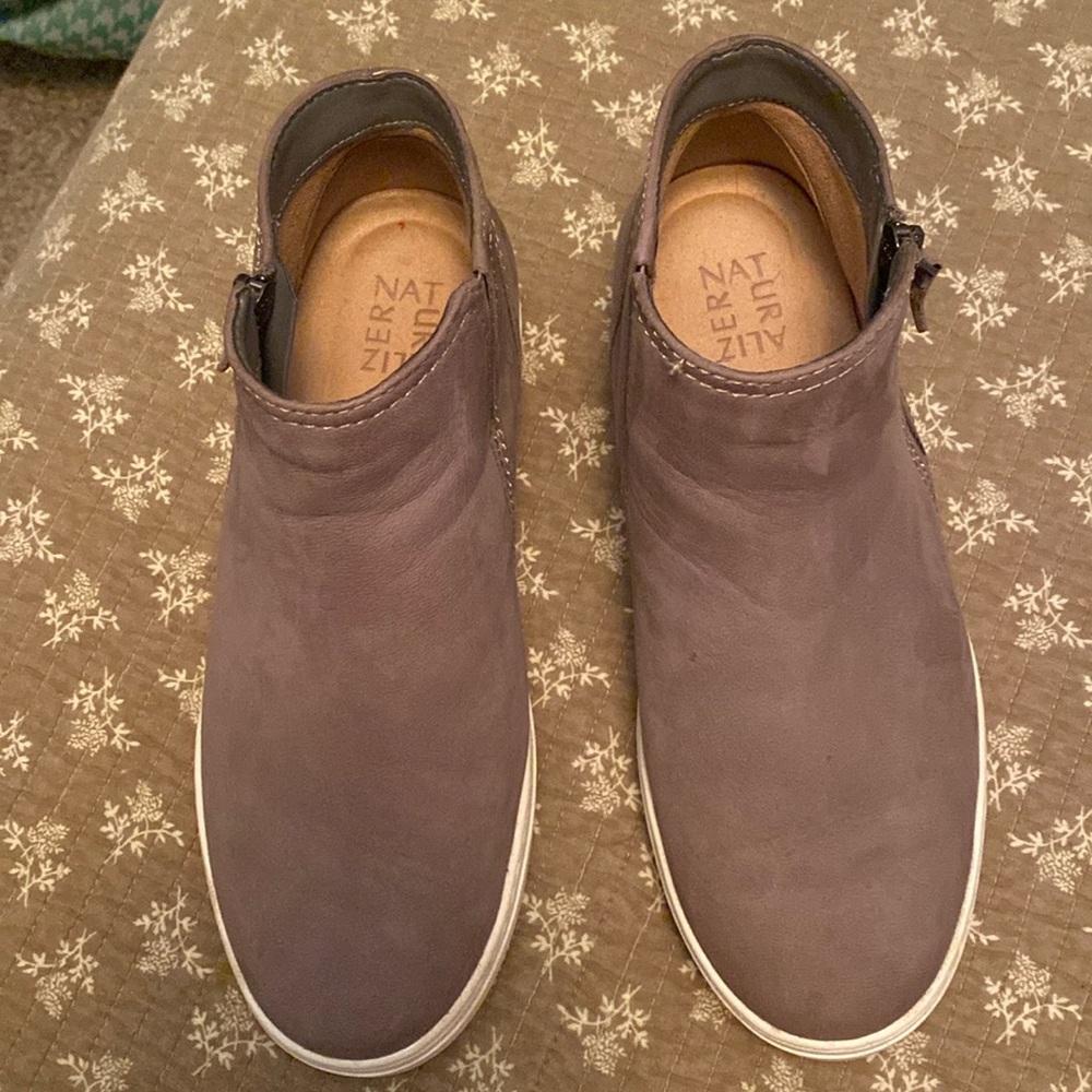 Naturalizer Boots - Picture 2 of 7